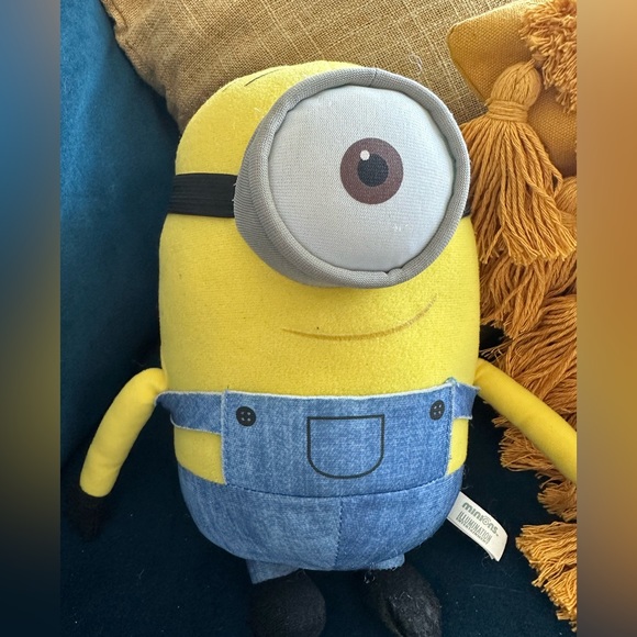 👁️ Despicable Me Minion Plush - Picture 3 of 9